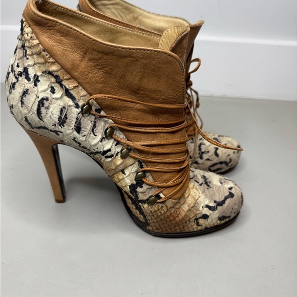 Limited Edition Mimosa Leopard & Beige Leather Booties – Size 7 – Made in Italy - Picture 9 of 17